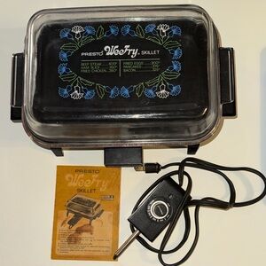 Vintage 1977 Presto Wee Fry Electric Skillet Cast Aluminum. Clear Floral Lid